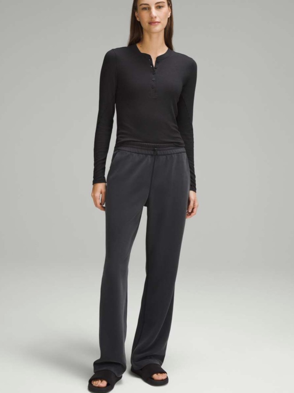 Lululemon Softstreme High-Rise Pant black athletic sporty 0/L